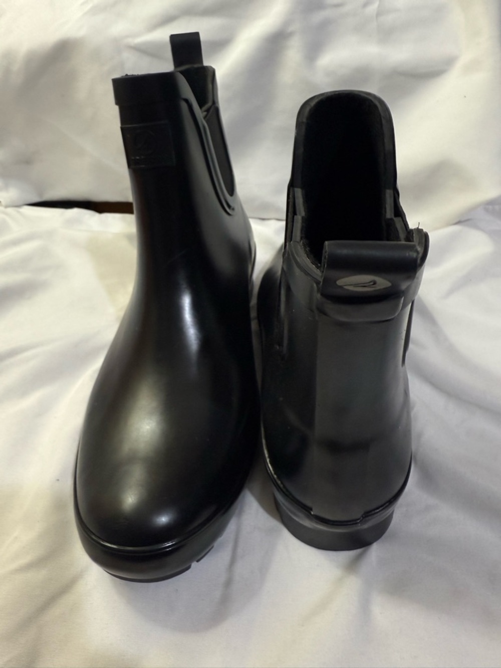 Sperry Drizzle Chelsea Rain Boot
Chelsea Rain Boot, Lug Sole W/Size 7,8,10 - Picture 3 of 8